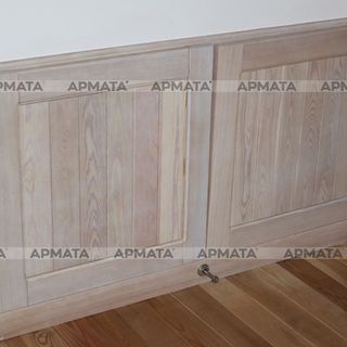 Филенчатые панели-фасады в стиле кантри из массива лиственницы