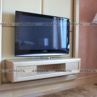Стойка для ТВ аппаратуры. Шпон клена "птичий глаз"