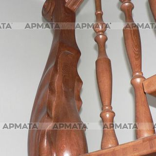 Балясины и резной столб из массива ясеня