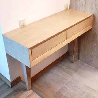 Консоль из МДФ, массива и шпона